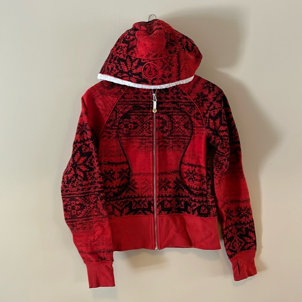 Special Edition Lululemon zip up hoodie; fleece lined hood. Size 6